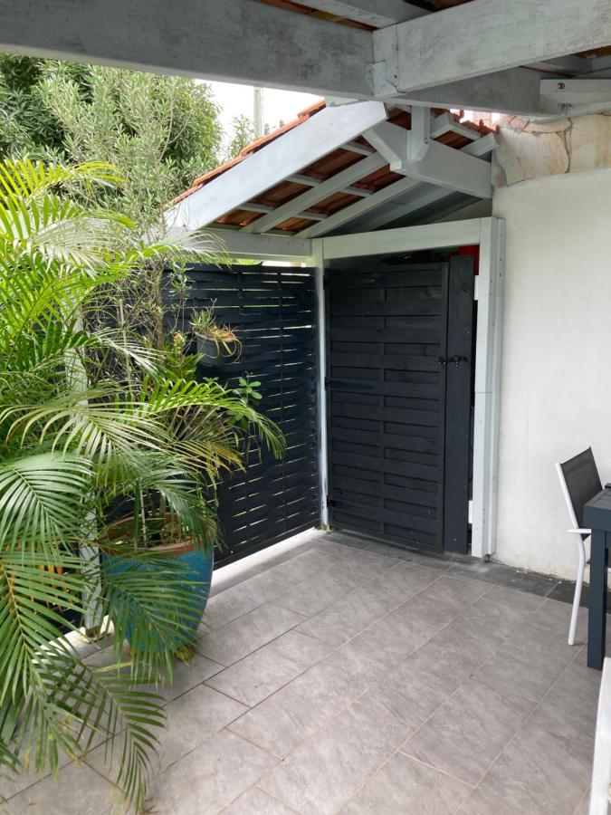 Grand T2 Tout Confort , Emplacement Ideal Riviere-Salee المظهر الخارجي الصورة